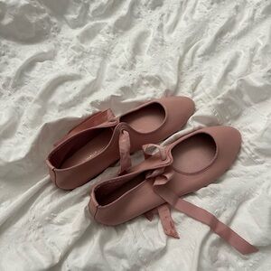 Intentionally Blank Pink ballet flats with bows